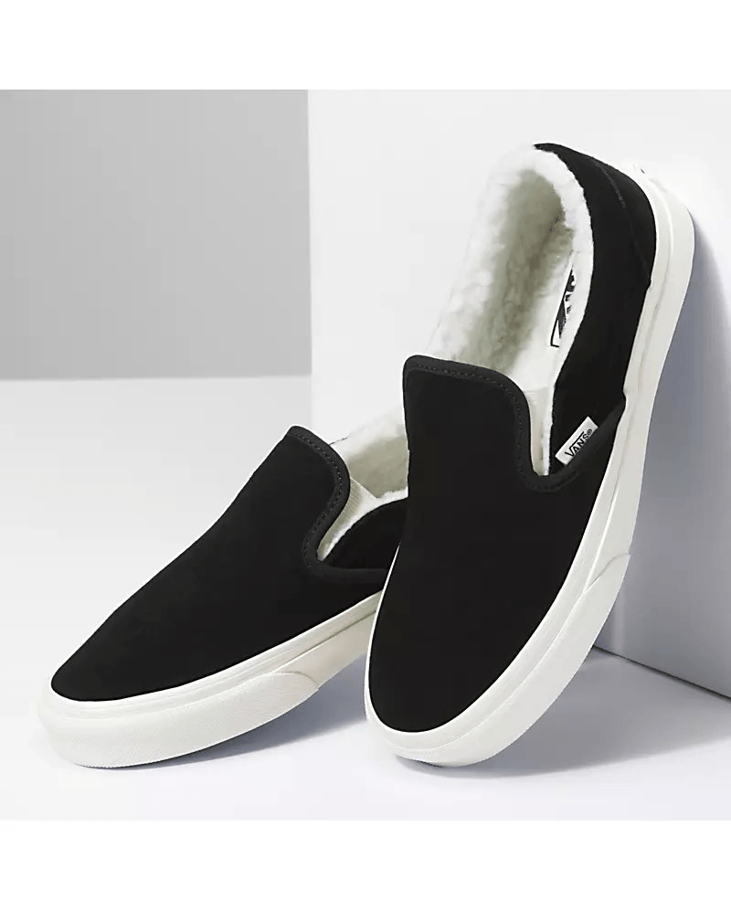Vans Cozy Hug Classic Slip On Shoe in Black and White Sherpa | eBay