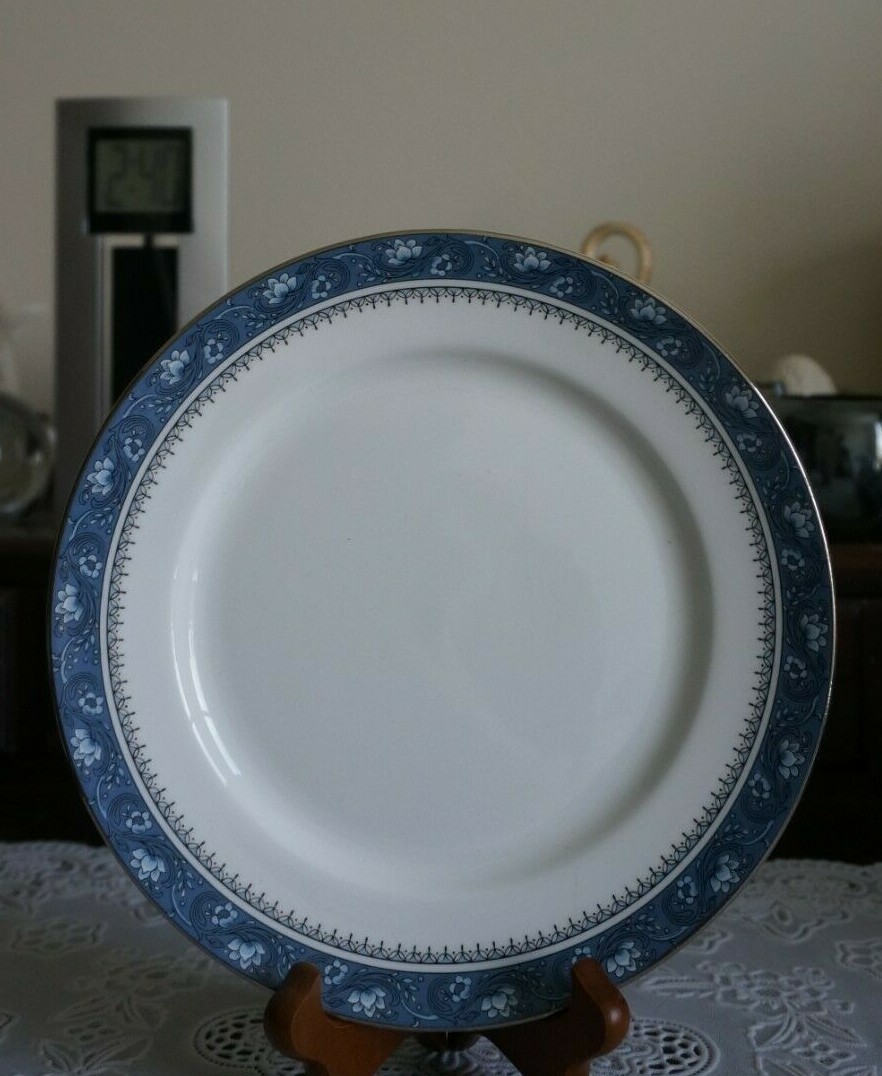 VINTAGE Aynsley Bone China BLUE MIST Salad Plate, England