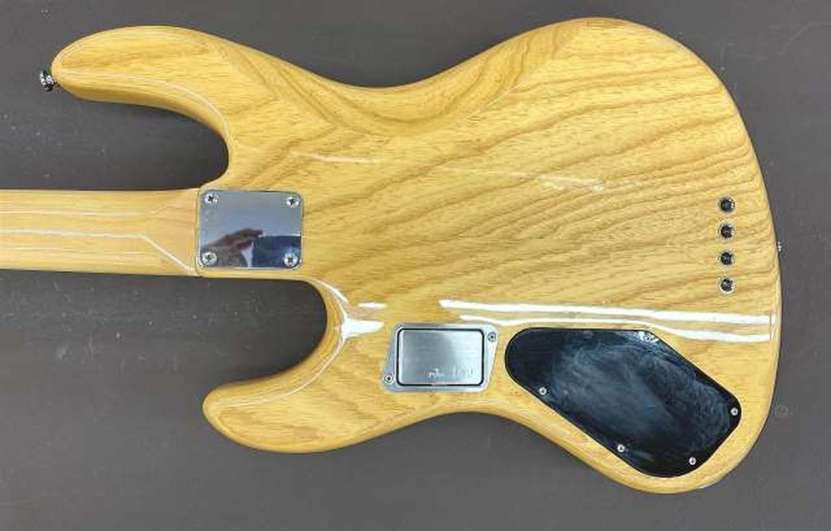 ベース EDWARDS E-AM-135AM/M ESP Edwards E-AM-135QM ブラックアクア 《ベース》 : ギター