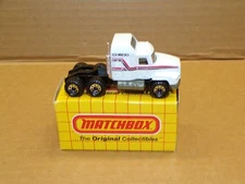 VINTAGE MATCHBOX SUPERFAST MB8 MACK CH-600 SEMI TRUCK ~ DATED 1990 ~ NOS