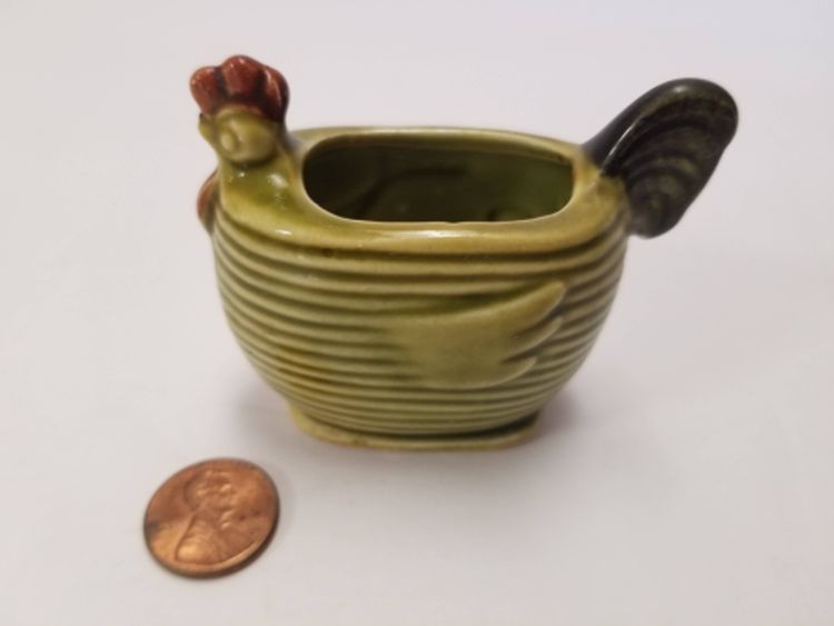 Charming Vintage Ceramic Chicken Toothpick Holder - Japan  (SEE PHOTOS & DESCR)