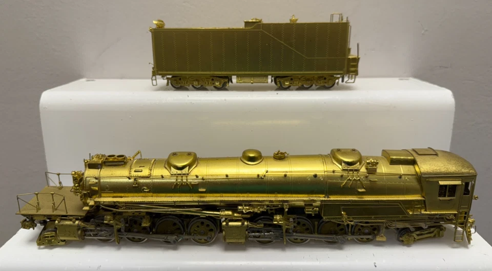 Sunset Brass HO Scale Southern Pacific Cab Forward 4-8-8-2 Steam Loco & Tender - Image 2 of 4