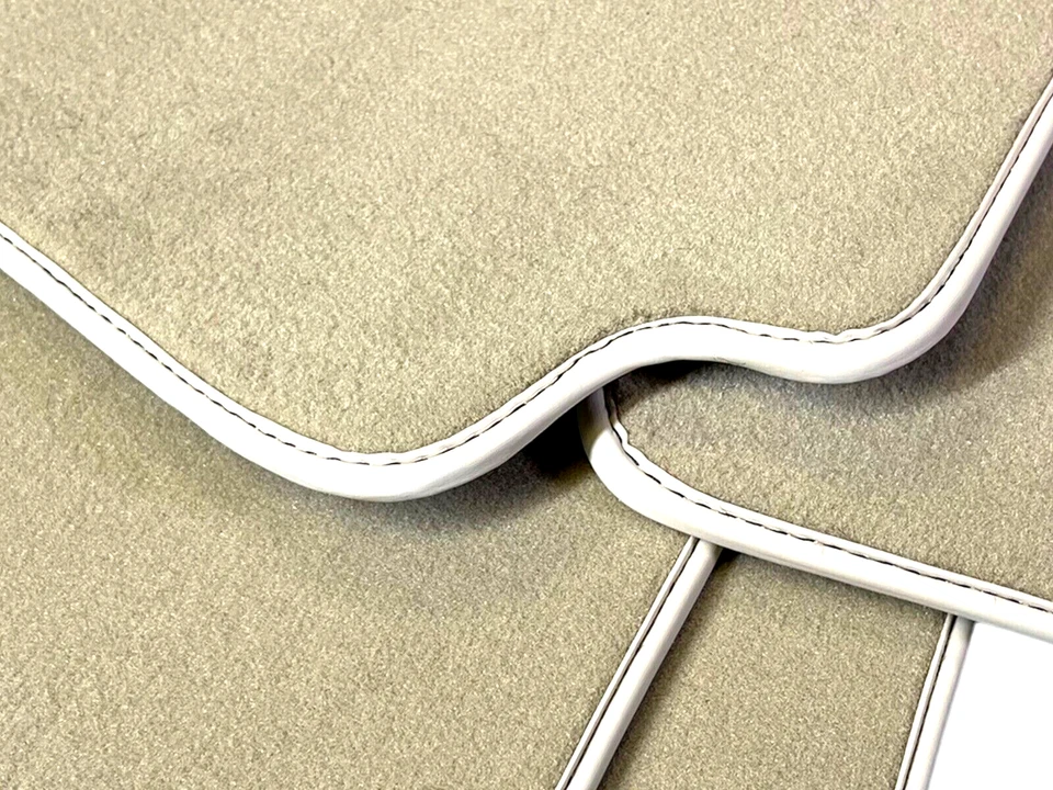 Floor Mats For Bentley Arnage 1998-2009 With Custom Emblem Tailored Beige Set - Изображение 2 из 2