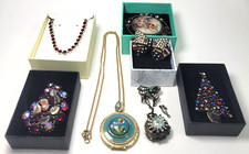 Lote Medallón Broche Medallón Joyería Estrás Firmado MCM Sweet Romance Leru Años 50-90