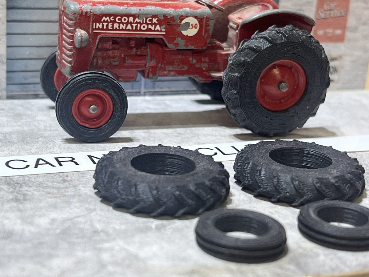 Lesney Matchbox King Size K-4 McCormick International Tractor no 4