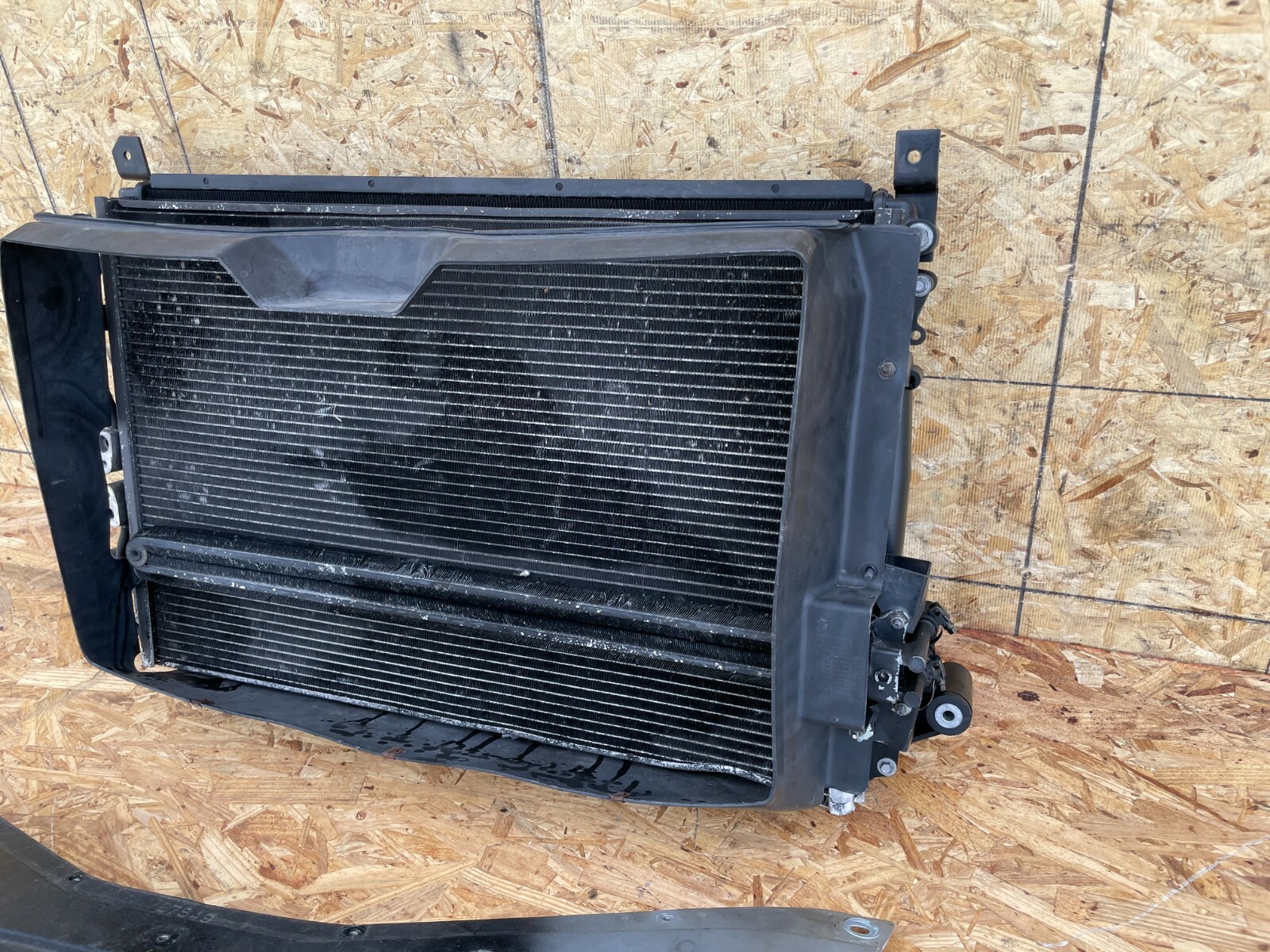 RADIATOR SUPPORT CONDENSER ENGINE FAN FRONT CLIP 87K 04-08 MASERATI QUATTROPORTE