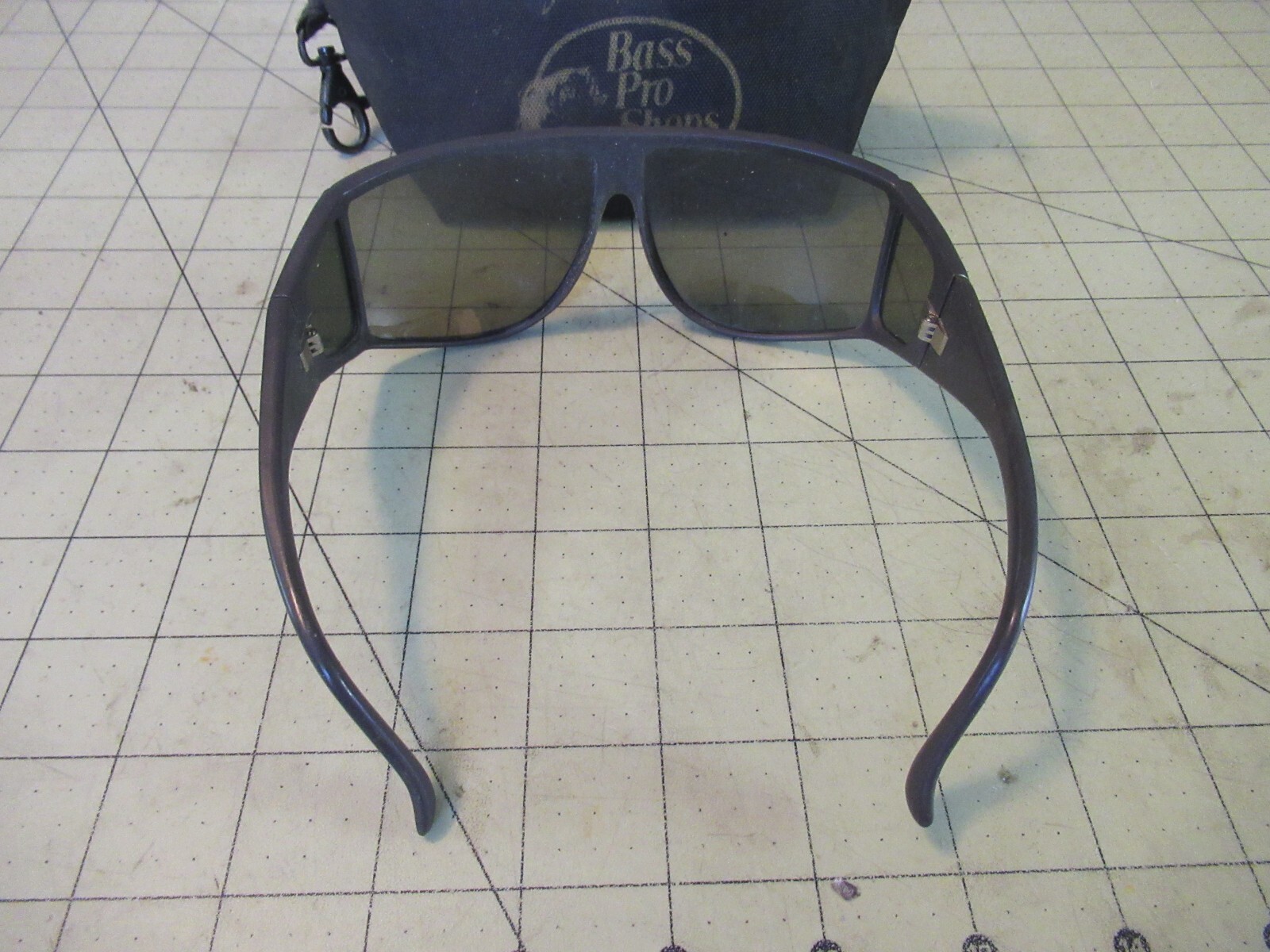 Rare Vtg Bass Pro Shops Sunglasses & case Johnny Mor… Gem