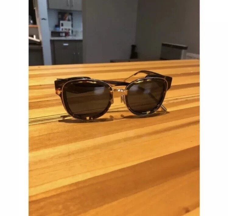 Lunettes de soleil imprimé léopard marron Christian Dior monture carrée très authentique Dior