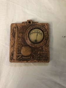 Vintage 1939 New York Worlds Fair Thermometr Syroco Wood 