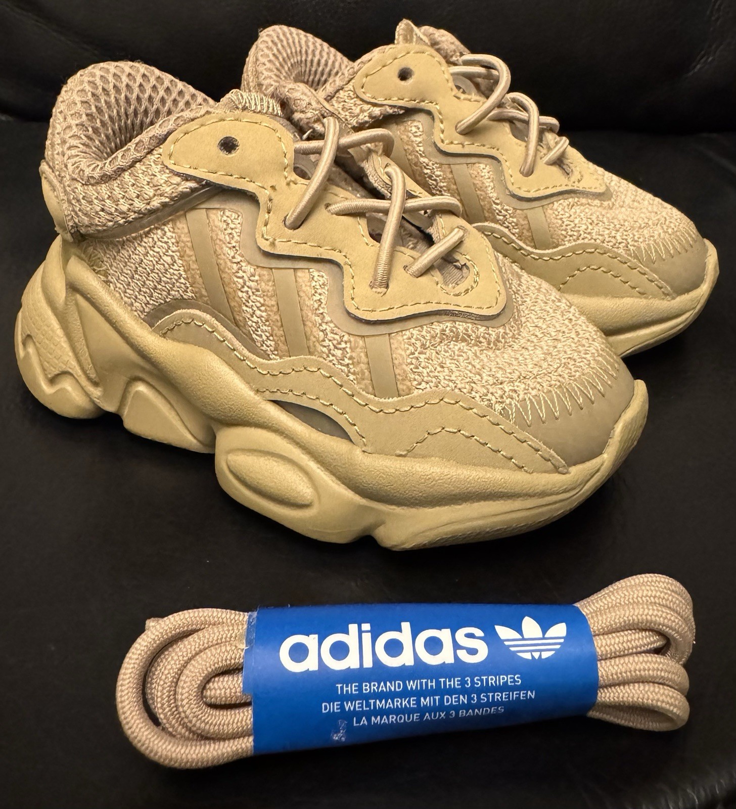 SAOLA Scarpe da ginnastica Adidas Originals Ozweego bambino estive taglia 4 uk