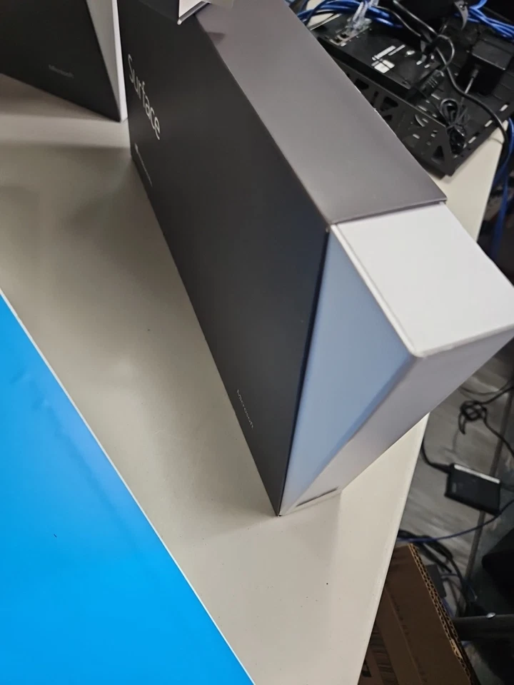 Microsoft Surface Pro 128GB Model 1514 In Box - Image 4 of 4