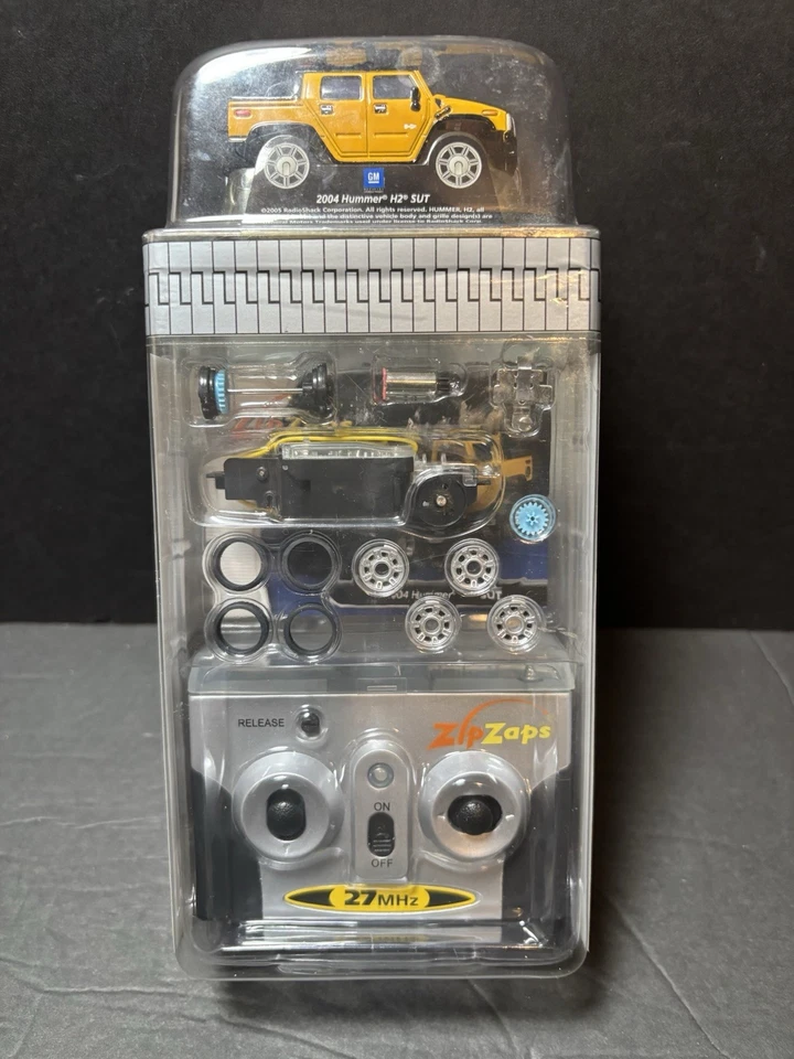 Radio Shack ZipZaps Micro RC Radio Control Car 2004 Yellow Hummer H2  New Sealed - Image 2 of 2