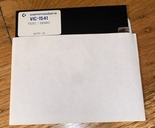Vintage Commodore 64 VIC-1541 Test Demo Software 5.25 Floppy Disk 1980's