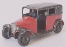 Dinky Toys No.36g Austin Taxi with Driver,Closed Rear Window (1947/49) Re-Paint.