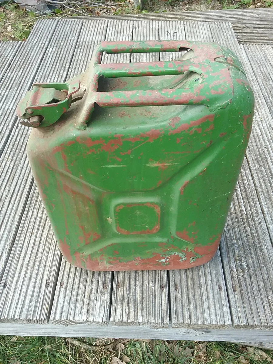 kunst-tee-entfremdung-benzinkanister-ddr-beschr-nken-mission-egal-ob