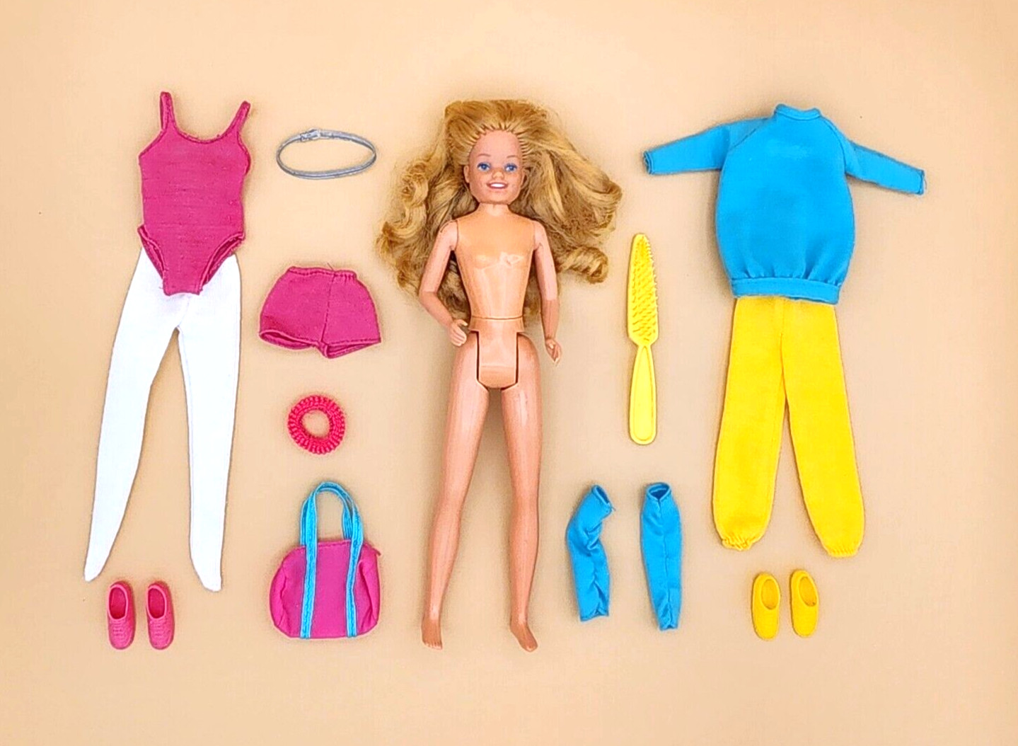Vintage 1984 Mattel Hot Stuff Skipper #7927 Lot DOLL Leotard Shorts Shoes MORE!