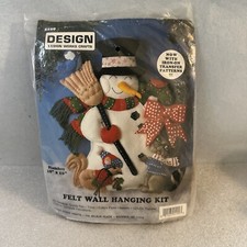 Design Works Crafts Woodland Friends Felt Wall Hanging Kit Snowman 5109