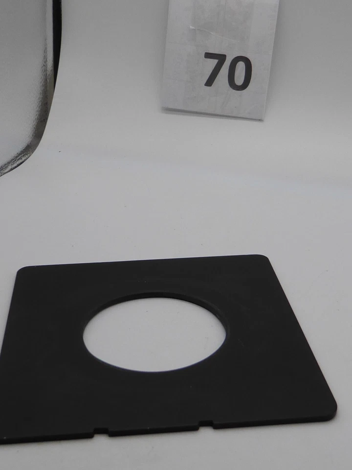 same as Cambo SC 162mm x 162mm 16.2cm hole is approx 66mm but unbranded - Image 2 of 2