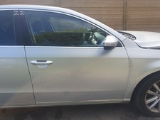 VW Passat B7 2010 - 2014 Complete O/S Drivers Side Front Door Silver LA7W