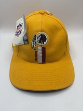 WASHINGTON REDSKINS NFL YELLOW LOGO ATHLETIC 1990s VINTAGE SNAPBACK CAP HAT NWT
