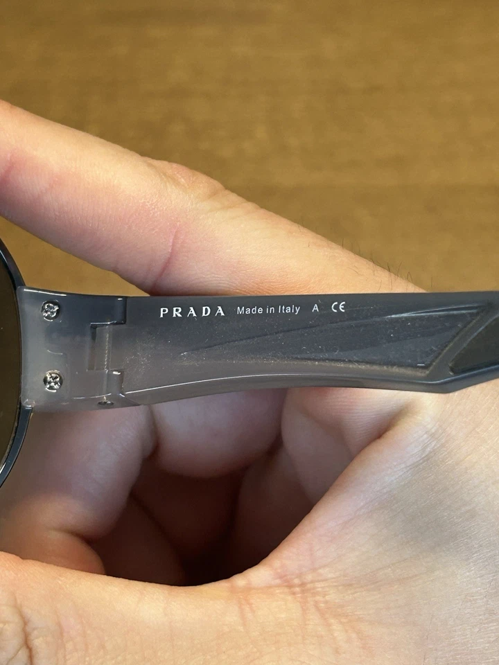 Prada Men’s Designer Sunglasses Grey Shield SPS 56N 5AV 1A1 130 3N - Image 4 of 4