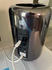 Apple Mac Pro Intel Xeon 6-Core 32 GB RAM Apple Desktops Apple Mac Pro Intel Xeon 6-Core 32 GB RAM Apple Desktops