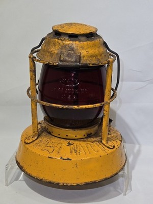 Vintage Dietz Nachtwache Laterne - roter kleiner Zauberer Loc-Nob Globus - Syrakus 