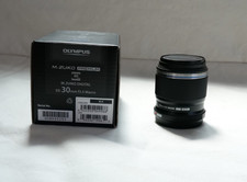Olympus 30mm Macro f3.5 M.Zuiko Digital ED Lens excellent condition with box