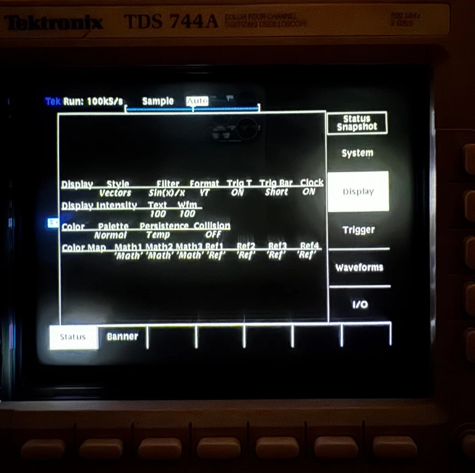 Osciloscopio Tektronix TDS744A ACTUALIZADO a TDS 748A 1GHZ 4GS/s Opt 13 1F 1M 2F Foto 4 de 4