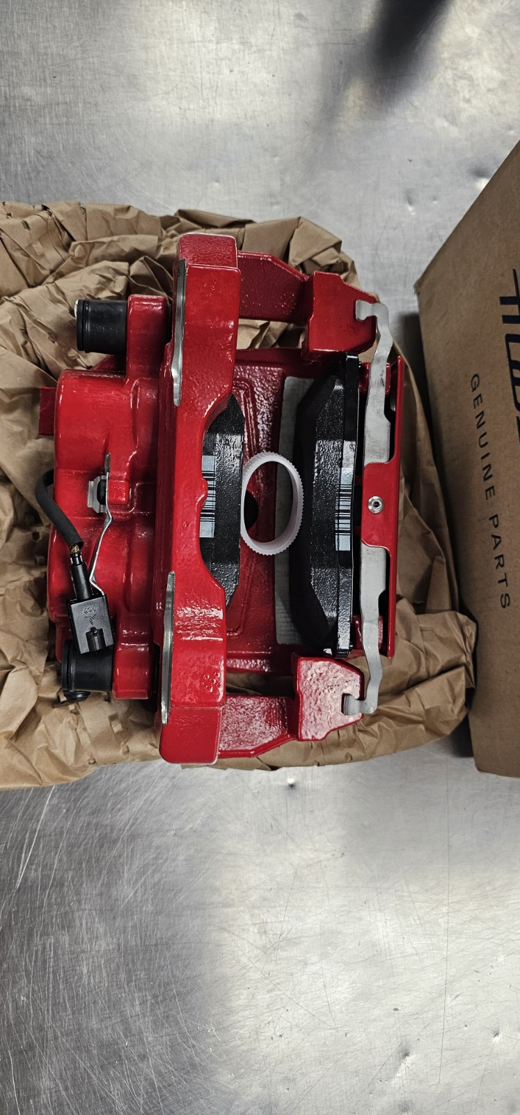 670215008 Genuine Maserati OE Right  Brake caliper, Loaded With Brake Pads