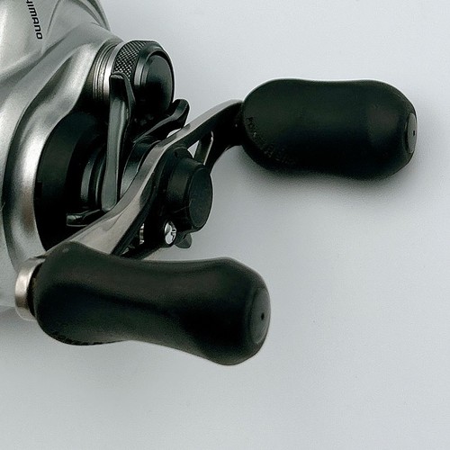 "Excellent" Shimano 13 Metanium Right Handle 6.2:1 Gear Bait Reel in stock - Picture 12 of 12