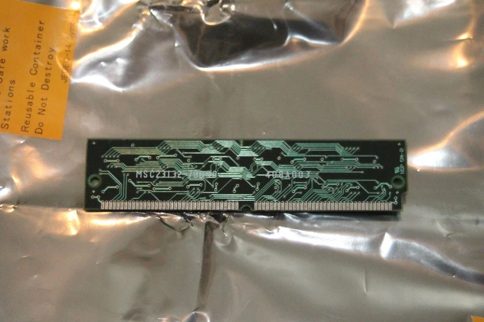 OKI DRAM Unbuffered 4MB 72pin OKI MSC23132-70DS8 RAM0001S - Image 2 of 2