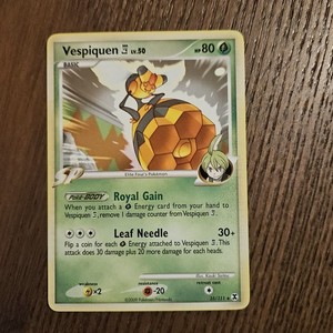 Vespiquen [4] - 35/111 - Rare LP, English Pokemon Card Tcg Rising Rivals 2009
