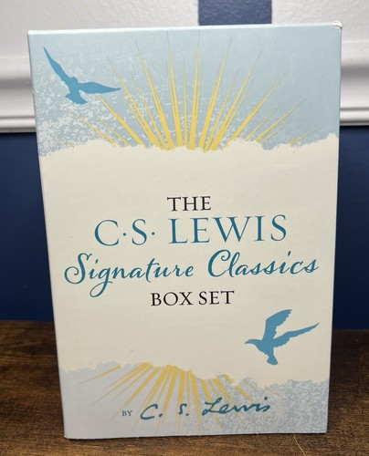 The C.S. Lewis Signature Classics Box Set 8 Paperback Books +Journal & Bookmark - Picture 3 of 7