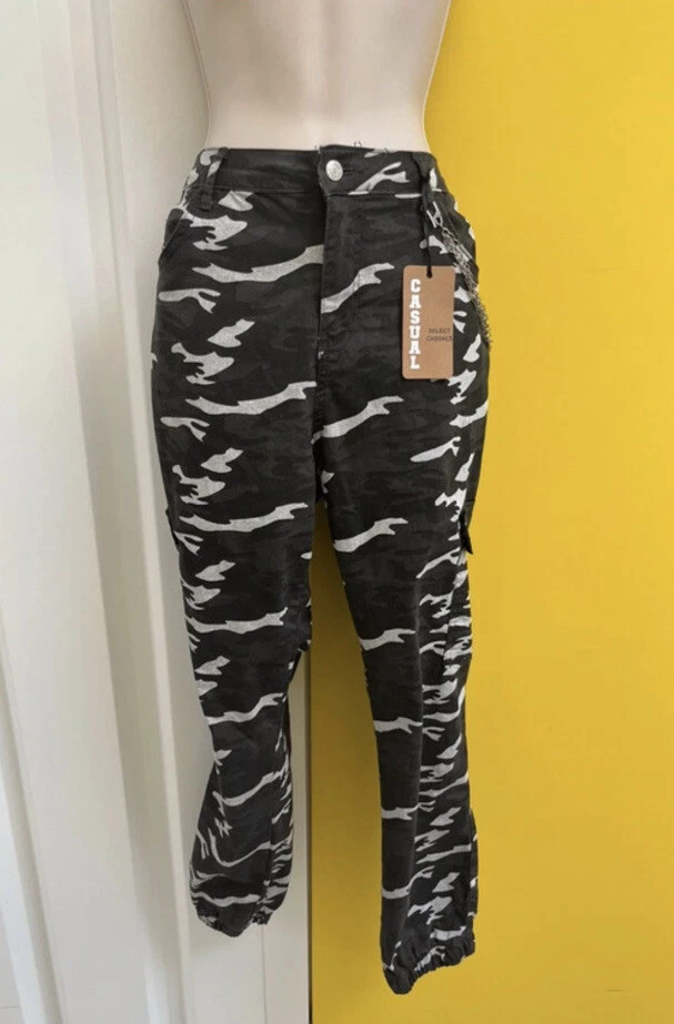 Select cargo trousers shop