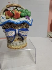  Vintage 1996 Fitz and Floyd Countryside china basket with Bee 