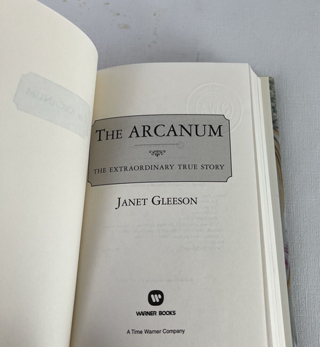 The Arcanum: The Extraordinary True Story , Gleeson, Janet Excellent - Picture 5 of 10