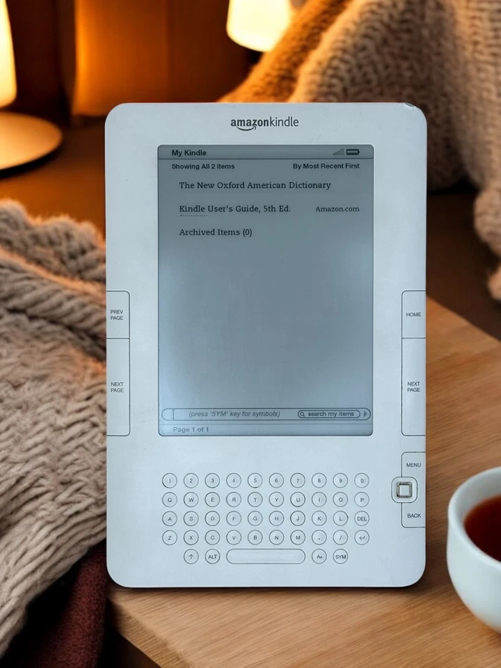Kindle 2nd Gen D00511 eBook Reader only - TESTED - Image 2 of 4