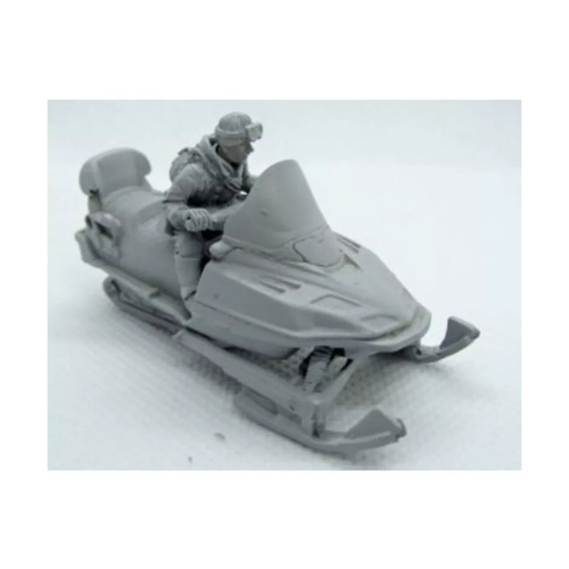 Honorable Lead Boiler figurine -- Polar Snowmobiler -- New