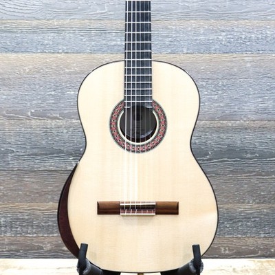Manuel Rodriguez Superior Series C-S Solid Spruce Top 4/4 Size Classical Guitar