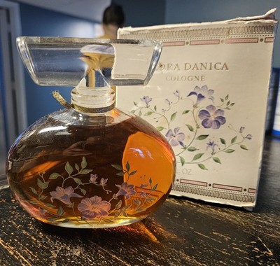 New in Box Royal Copenhagen Flora Danica Cologne Splash 8 FL. OZ