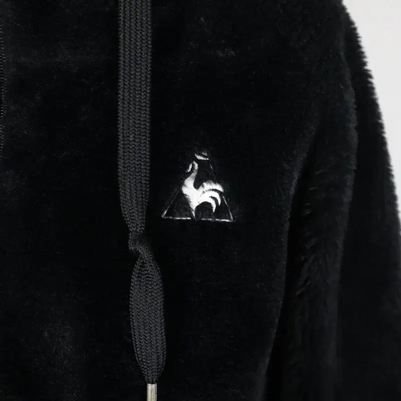 Lacoste Women's Fuzzy Half-Zip Hoodie (Size 85) thumbnail 6