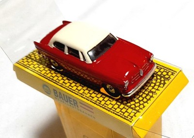 BAUER Borgward Isabella ROT/WEISS, H0 Slotcar. neu + nie gefahren in OVP