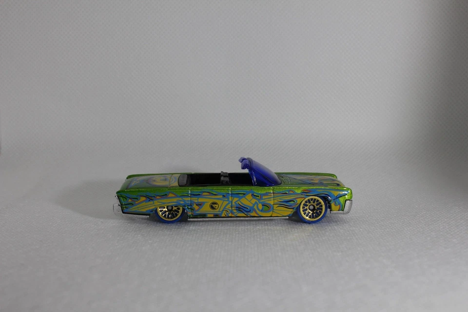Hot Wheels ‘64 Lincoln Continental Treasure Hunt - Изображение 2 из 4