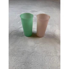 Tupperware Set of 2 Frosted Tumblers Cups Green Pink 5 Inch Tall