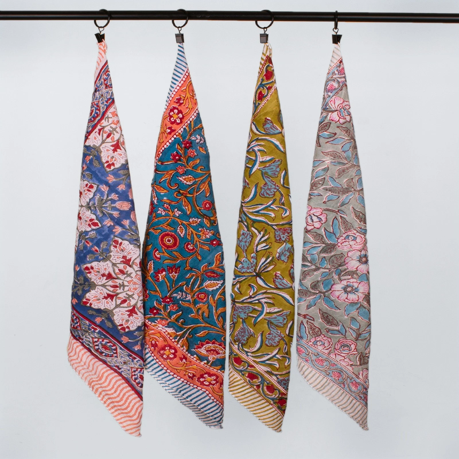Set Of 4 Organic Cotton Bandana Scarf Hand Block Print Paisley Gift Head Wrap
Opens in a new window
