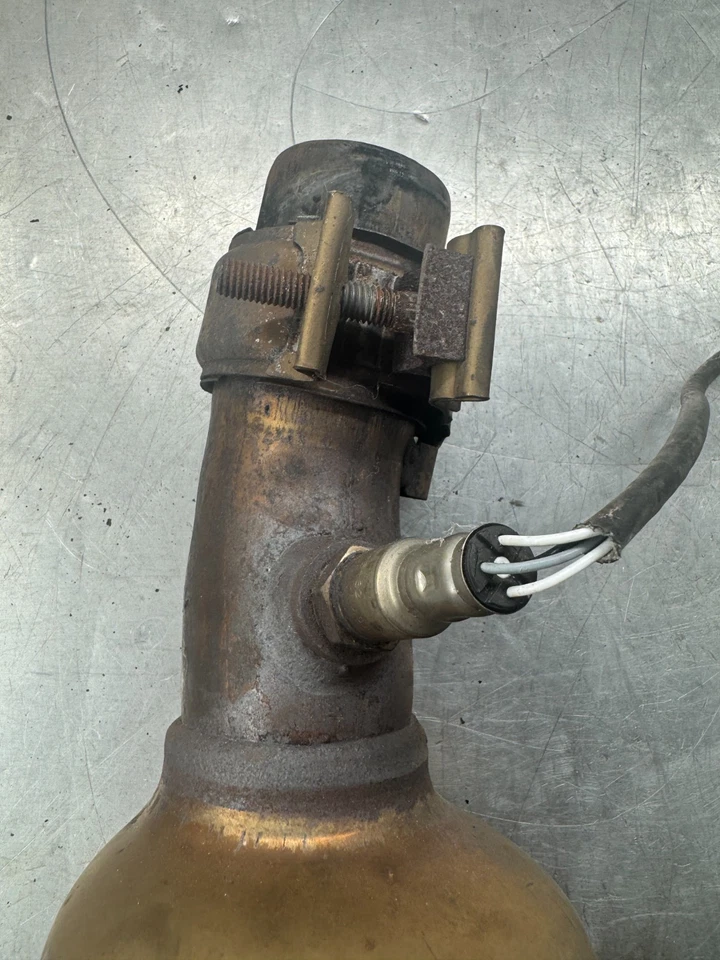 Chevrolet Camaro 2017 convertidor catalítico 6,2 con sensor de O2 lado del conductor Foto 2 de 4