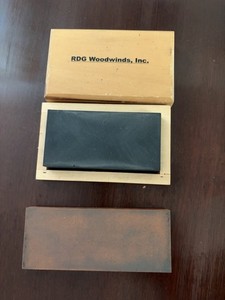 RDG Woodwinds, Inc. Sharpening Stone w/ Wooden Box, Black/Brown