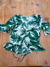 Womens H&M white green leafly blouse sz 2
