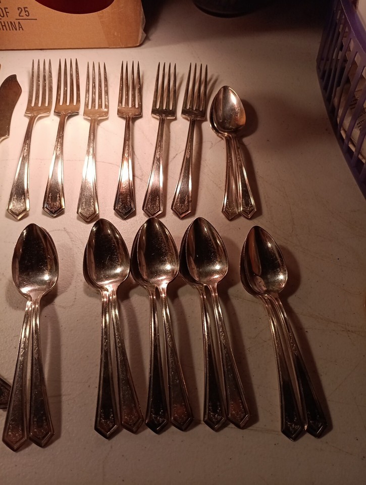 1865 Wm Rogers Mfg Co Aa Silverware 25 Pieces Fork Spoon Knife Ebay 
